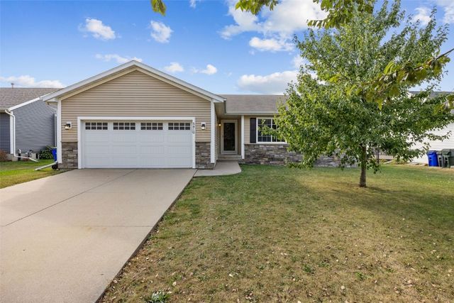5810 Bethpage Circle, Cedar Rapids, IA 52404