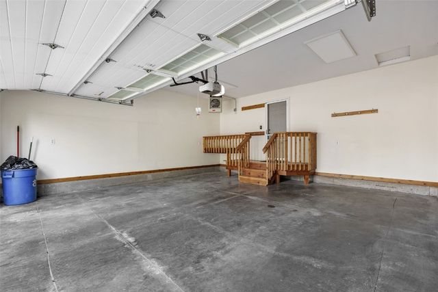 5810 Bethpage Circle, Cedar Rapids, IA 52404