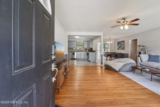 5112 OAKSIDE Drive, Jacksonville, FL 32244