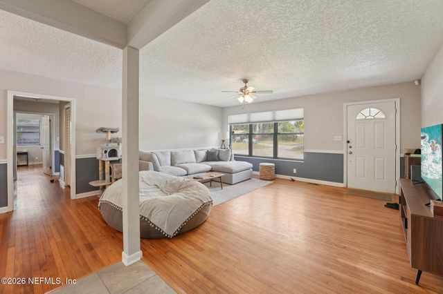 5112 OAKSIDE Drive, Jacksonville, FL 32244