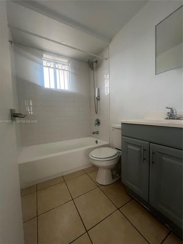 3680 Oak Ave 2, Miami, FL 33133