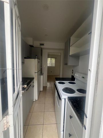 3680 Oak Ave 2, Miami, FL 33133