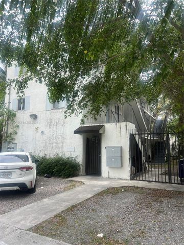 3680 Oak Ave 2, Miami, FL 33133