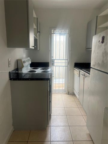 3680 Oak Ave 2, Miami, FL 33133