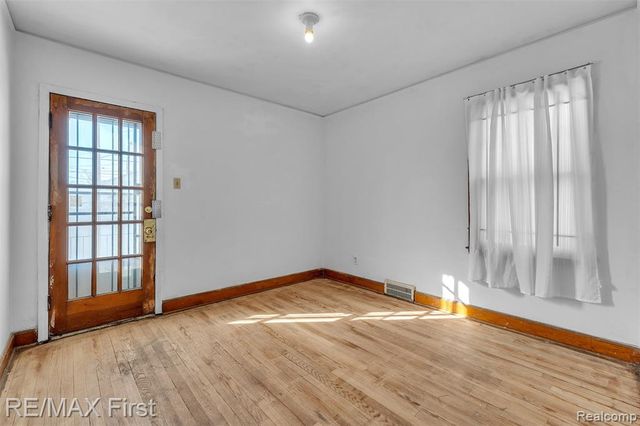 13991 Whitcomb Street, Detroit, MI 48227