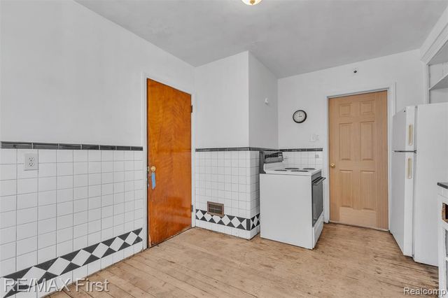 13991 Whitcomb Street, Detroit, MI 48227