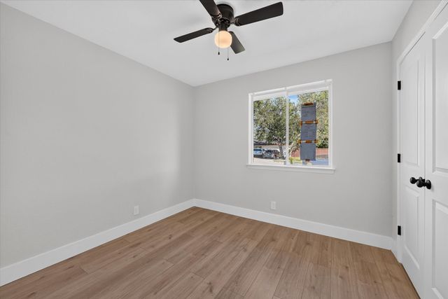 1037 W Grubb Drive, Mesquite, TX 75149