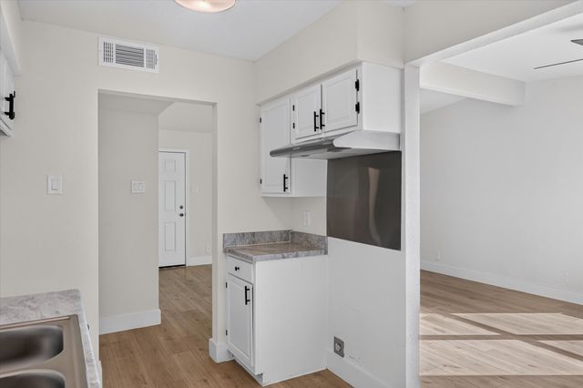 1037 W Grubb Drive, Mesquite, TX 75149