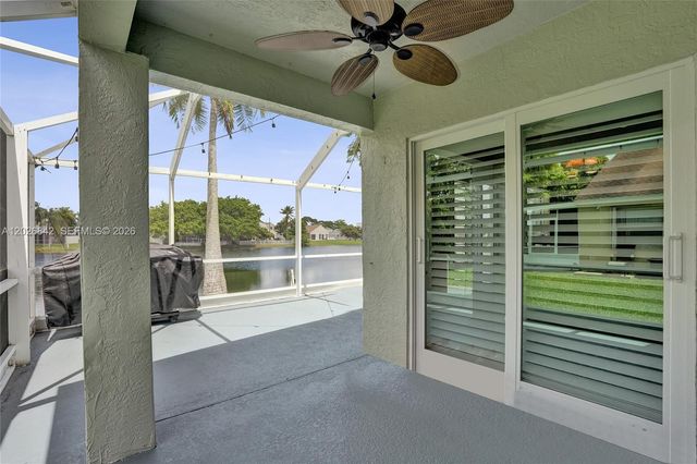 10639 Lago Welleby Dr, Sunrise, FL 33351