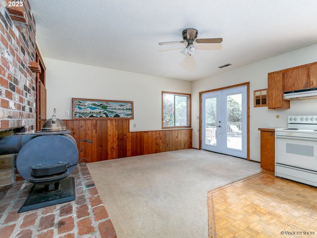 35170 Se HIGHWAY 211, Boring, OR 97009