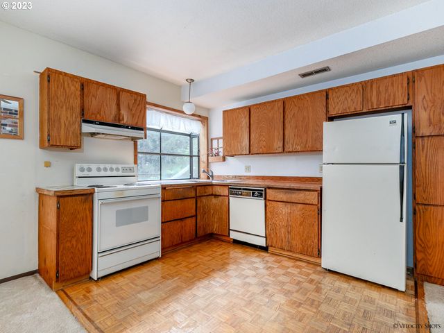 35170 Se HIGHWAY 211, Boring, OR 97009