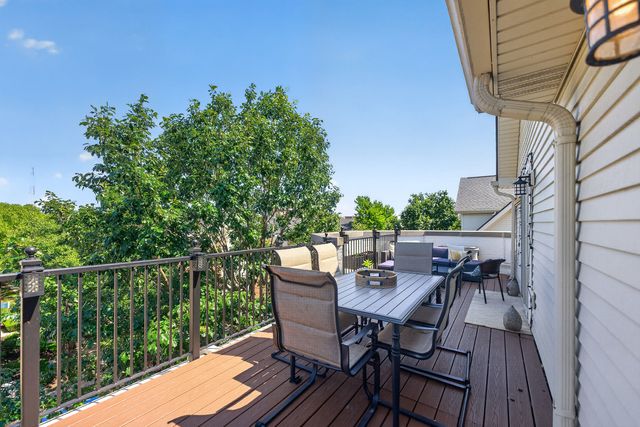 3250 N WASHTENAW Avenue, Chicago, IL 60618