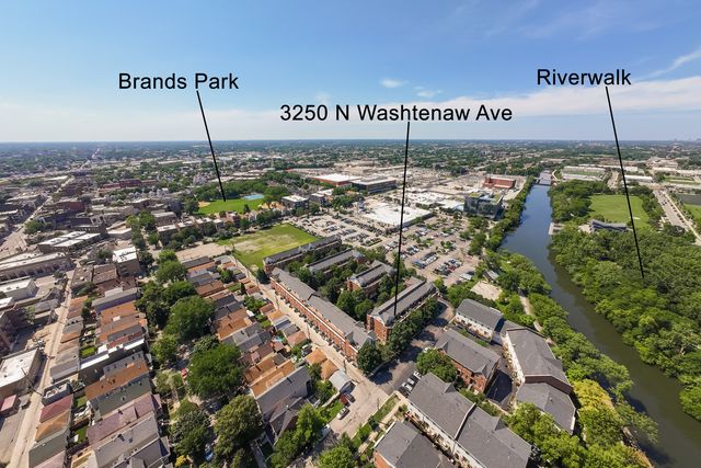 3250 N WASHTENAW Avenue, Chicago, IL 60618