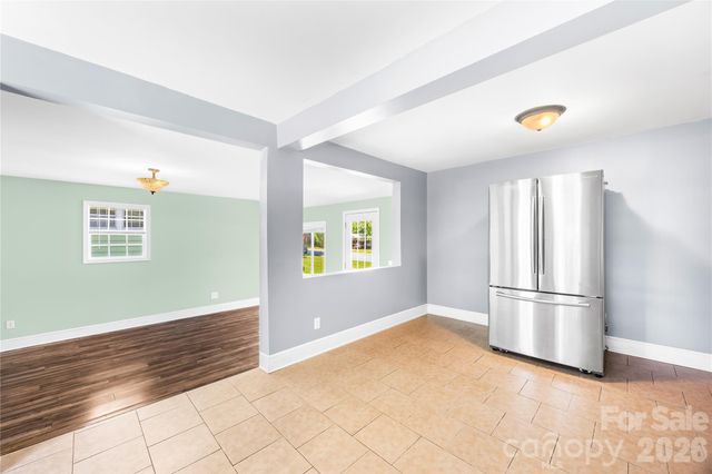 316 20th Avenue NE, Hickory, NC 28601