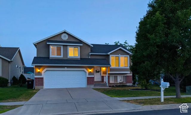 2237 W CRAIG LN, Syracuse, UT 84075