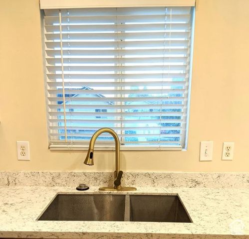 2237 W CRAIG LN, Syracuse, UT 84075