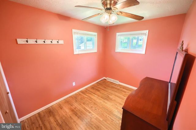 620 MEMORY LN, Red Lion, PA 17356