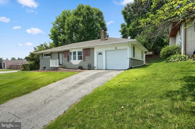 620 MEMORY LN, Red Lion, PA 17356