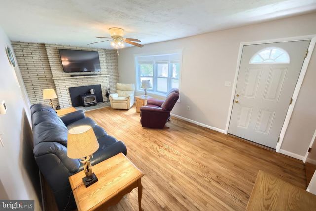 620 MEMORY LN, Red Lion, PA 17356