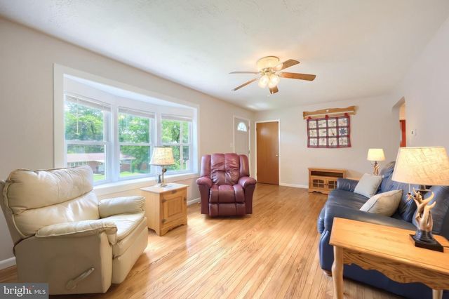 620 MEMORY LN, Red Lion, PA 17356