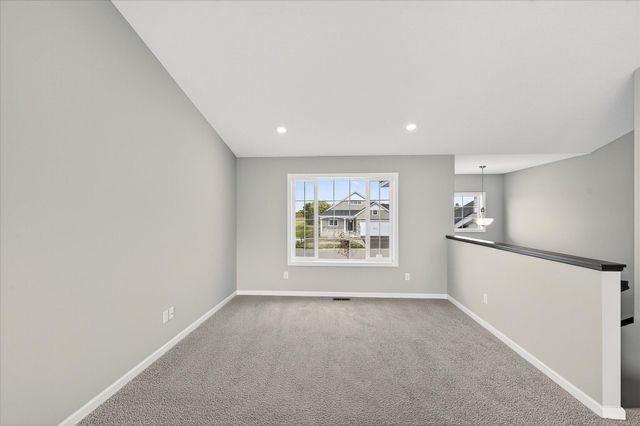 1748 Squirrel Way, New Richmond, WI 54017