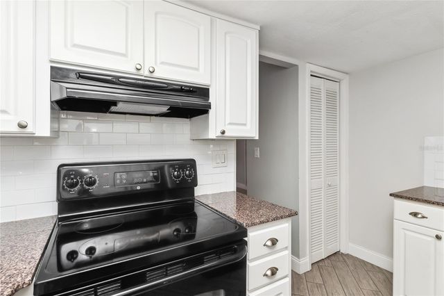 4609 W NORTH B STREET 111, Tampa, FL 33609