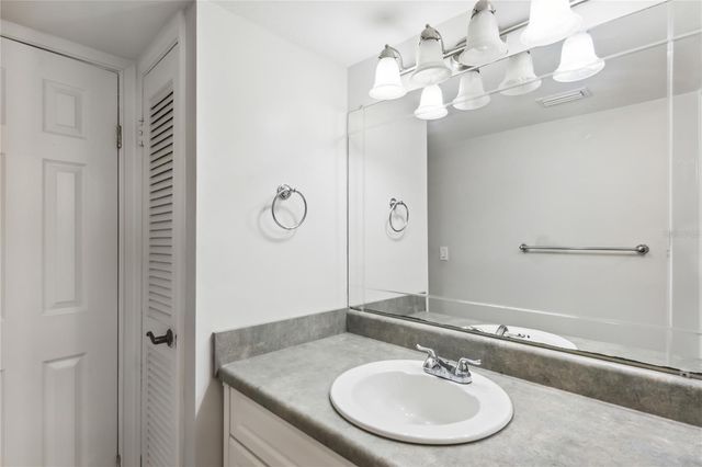 4609 W NORTH B STREET 111, Tampa, FL 33609