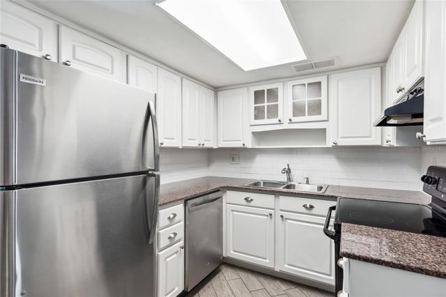 4609 W NORTH B STREET 111, Tampa, FL 33609
