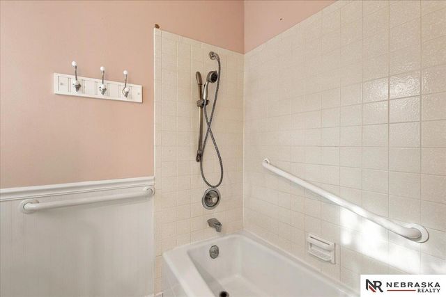 2628 Bishop Road, Lincoln, NE 68502