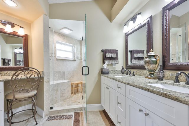 210 LINGER LANE, Sun City Center, FL 33573