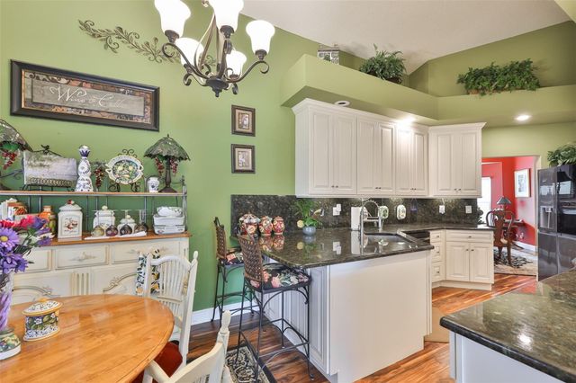 210 LINGER LANE, Sun City Center, FL 33573