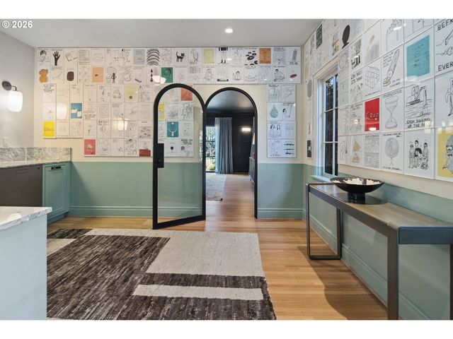 2208 Ne 28TH Ave, Portland, OR 97212