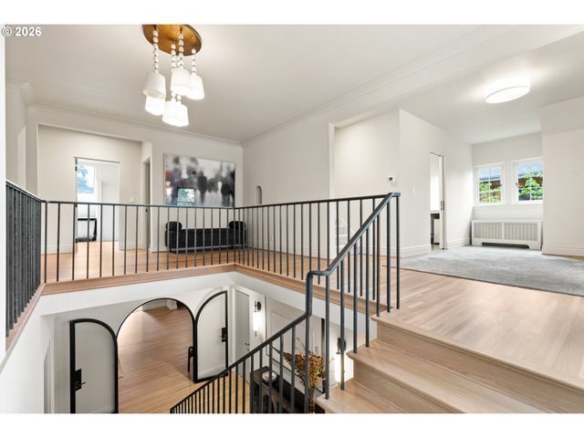 2208 Ne 28TH Ave, Portland, OR 97212