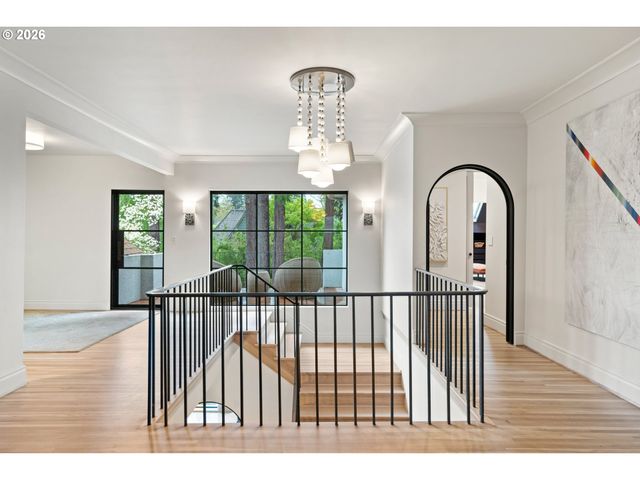 2208 Ne 28TH Ave, Portland, OR 97212