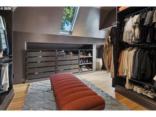 2208 Ne 28TH Ave, Portland, OR 97212