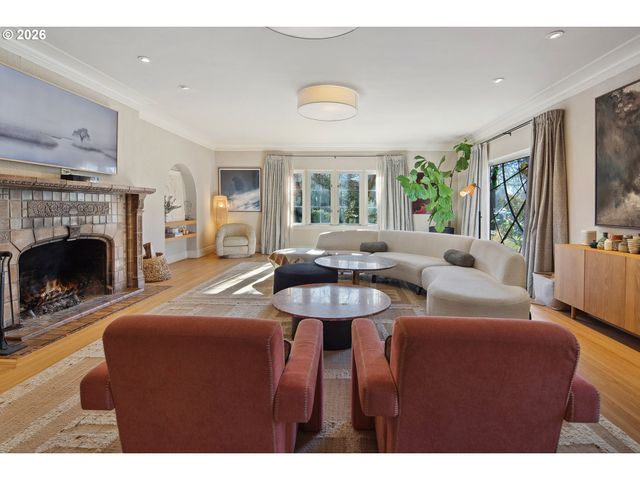 2208 Ne 28TH Ave, Portland, OR 97212