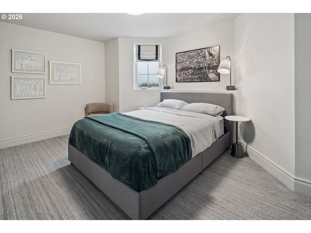 2208 Ne 28TH Ave, Portland, OR 97212