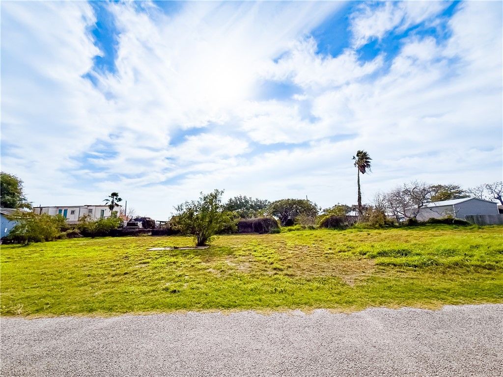 437 Judie, Corpus Christi, TX 78418 — photo 2