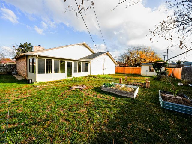 11602 Crosstimber DR, Austin, TX 78750