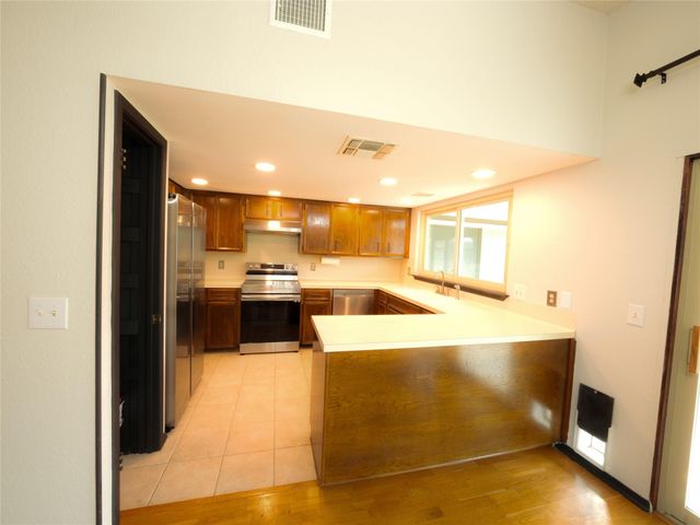 11602 Crosstimber DR, Austin, TX 78750