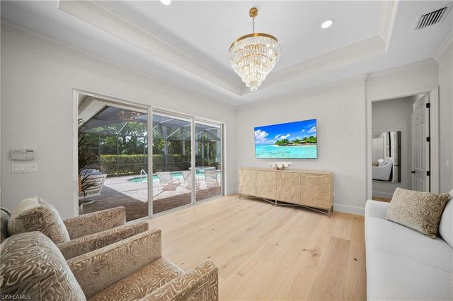 10023 Escambia Bay CT, Naples, FL 34120