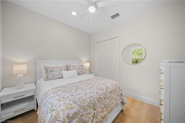 10023 Escambia Bay CT, Naples, FL 34120