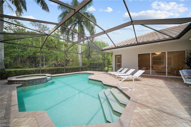 10023 Escambia Bay CT, Naples, FL 34120