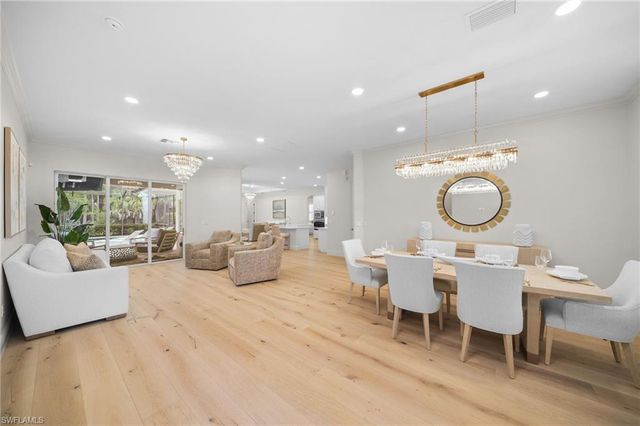 10023 Escambia Bay CT, Naples, FL 34120