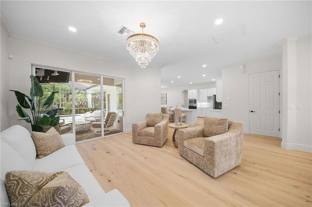 10023 Escambia Bay CT, Naples, FL 34120