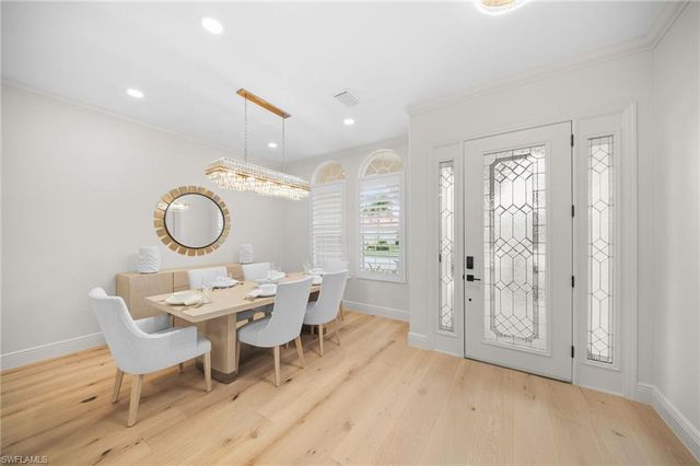 10023 Escambia Bay CT, Naples, FL 34120