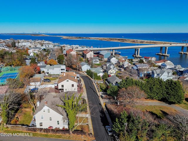 75 Portland Road, Highlands, NJ 07732