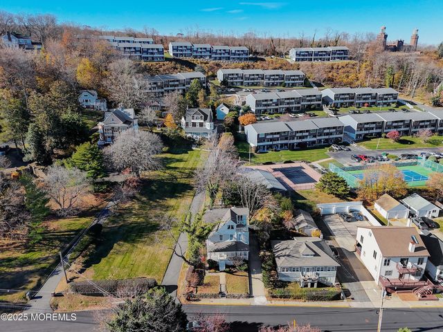 75 Portland Road, Highlands, NJ 07732