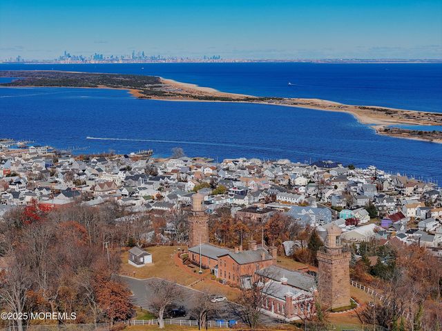 75 Portland Road, Highlands, NJ 07732