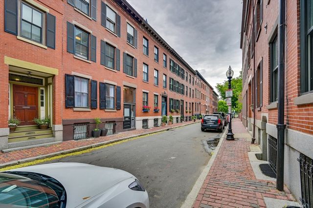 28 Bradford Street 3, Boston, MA 02118